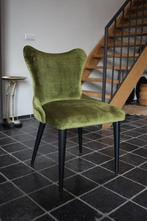 Mooie mosgroene eetkamerstoel velvet ronde vormen velours
