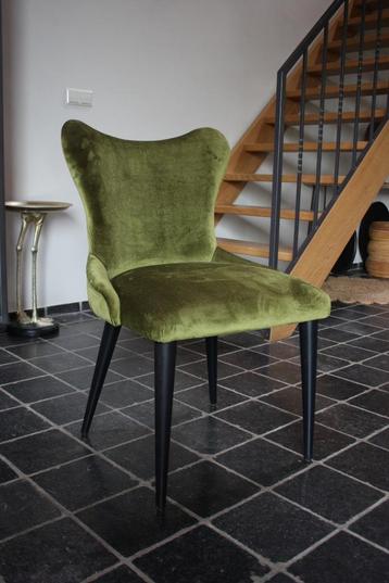 Mooie mosgroene eetkamerstoel velvet ronde vormen velours beschikbaar voor biedingen