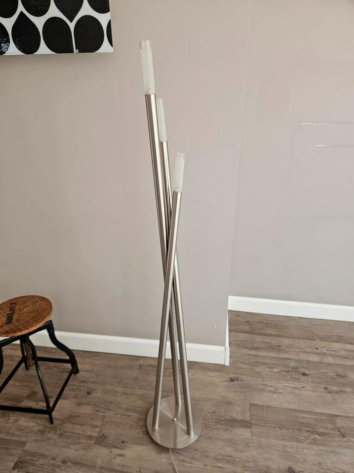 Moderne Vloerlamp - 160cm hoog - Metaal & Glas, Huis en Inrichting, Lampen | Vloerlampen, Gebruikt, 150 tot 200 cm, Glas, Metaal