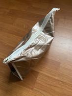 Splinternieuwe Gouden toilettas reistasje make-up tas, Sieraden, Tassen en Uiterlijk, Ophalen of Verzenden, Zo goed als nieuw