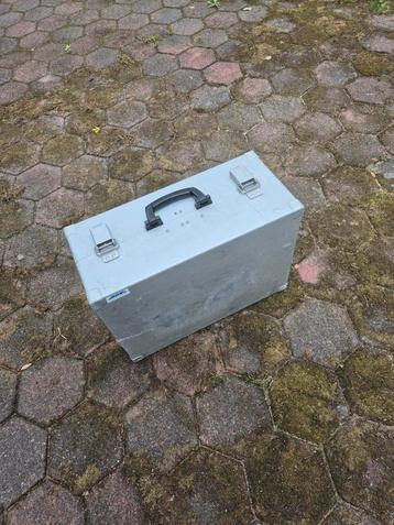 Originele ALMEVA ambulancekoffer beschikbaar voor biedingen
