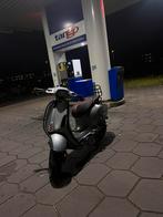 Unieke Vespa Sprint 2016 – Custom kleur & nieuwe uitlaat, Ophalen, Zo goed als nieuw, Benzine, Overige modellen
