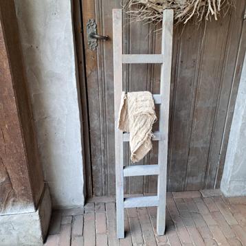 Landelijk houten laddertje ladder vergrijst 118x27cm *Etage3 beschikbaar voor biedingen