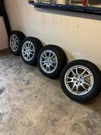 Orginele Mercedes velgen met winterbanden, Auto-onderdelen, Banden en Velgen, Ophalen, Gebruikt, 16 inch, Banden en Velgen