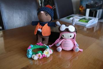 Knuffel set met verkleedspullen beschikbaar voor biedingen