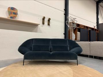 Als nieuw Ligne Roset Paipai Bank Velour stof Design 225 beschikbaar voor biedingen