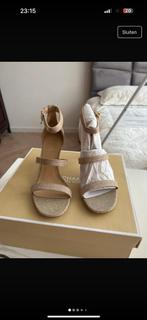 Michael Kors Koda Sandalen, Ophalen of Verzenden, Nieuw, Sandalen of Muiltjes