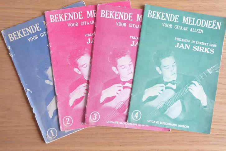 Bekende Melodieen voor gitaar alleen - Jan Sirks (deel 1tm4), Muziek en Instrumenten, Bladmuziek, Gebruikt, Overige soorten, Populair