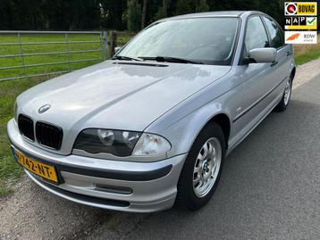 BMW 3-serie 318i Executive prachtige auto uniek beschikbaar voor biedingen