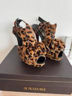 Te koop hoge hakken tijgerprint te koop, Kleding | Dames, Ophalen of Verzenden, Zo goed als nieuw, Schoenen met hoge hakken, Bruin