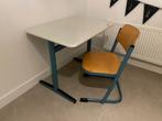 Vintage school kinderbureau met stoeltje, Kinderen en Baby's, Kinderkamer | Tafels en Stoelen, Ophalen, Gebruikt, Tafel(s) en Stoel(en)