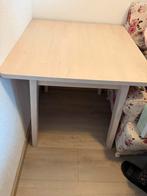 Ikea Houten tafeltje en een stoel, Antiek en Kunst, Antiek | Meubels | Tafels, Ophalen