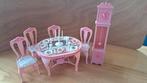 Barbie tafel stoelen en klok, Verzamelen, Ophalen of Verzenden, Zo goed als nieuw