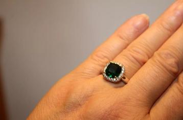 Prachtige groene solitair ring - maat 57- 925 sterling beschikbaar voor biedingen