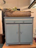 Vintage kast / dressoir / commode, Ophalen, Studio Larilo, Studiolarilo@gmail.com, Zo goed als nieuw