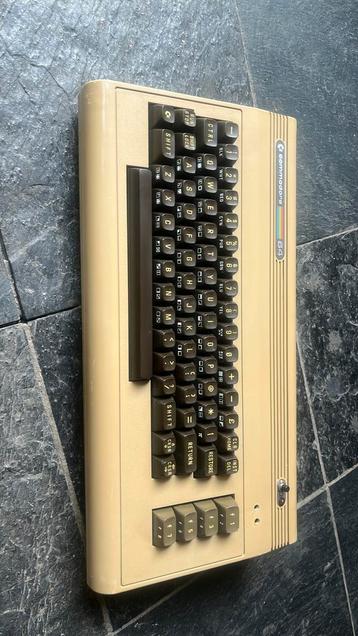 Commodore 64 eerste bouwjaar 1983 beschikbaar voor biedingen