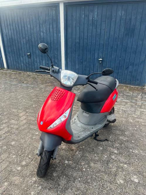 Piaggio zip 50cc a1 origineel 2t takt, Fietsen en Brommers, Scooters | Piaggio, Zo goed als nieuw, Zip, Tweetakt, Ophalen