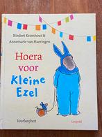 Hoera voor Kleine Ezel - 3 delen in 1 boek Rindert Kromhout, Boeken, Ophalen of Verzenden, Zo goed als nieuw, Rindert Kromhout