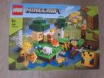 LEGO Minecraft 21165 - De Bijenboerderij, Kinderen en Baby's, Speelgoed | Duplo en Lego, Ophalen of Verzenden, Zo goed als nieuw