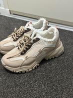 Dames sneakers maat 39 – bijna nieuw & warm gevoerd, Ophalen of Verzenden, Zo goed als nieuw, Overige typen, Overige merken