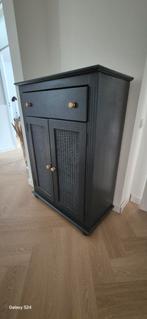 Nette geverfde kast met veel opbergruimte, Overige materialen, Met deur(en), 50 tot 75 cm, 50 tot 100 cm