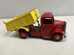 Dinky toy 410 Bedford Tipper Dump Truck, Ophalen of Verzenden, Zo goed als nieuw, Bus of Vrachtwagen, Dinky Toys