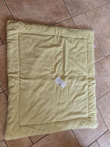 Boxkleed beschikbaar voor biedingen