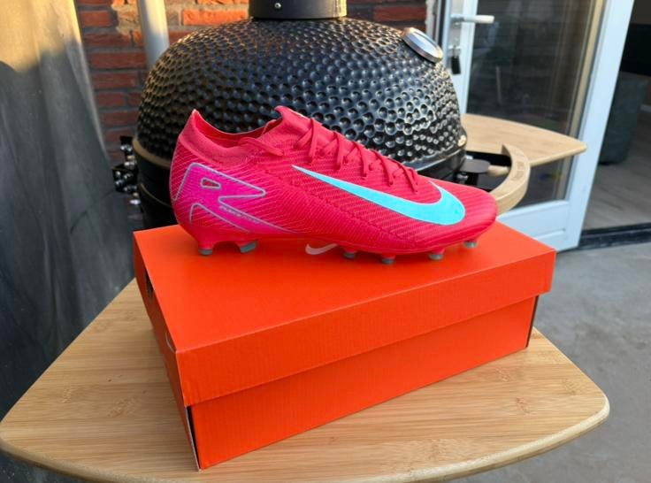 Nike ZM Vapor 16 AG-Pro Heren 44.5 Nieuw in Doos, Ophalen of Verzenden, Zo goed als nieuw, Schoenen