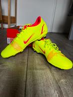Nike Mercurial Vapor 14 Club voetbalschoen | NIEUW | Maat 39, Maat XS of kleiner, Ophalen of Verzenden, Zo goed als nieuw, Schoenen
