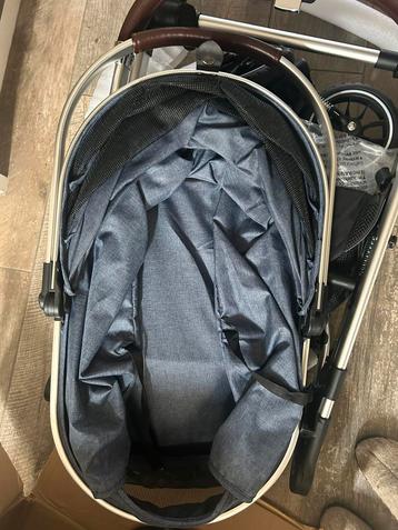 3-in-1 hondenbuggy beschikbaar voor biedingen