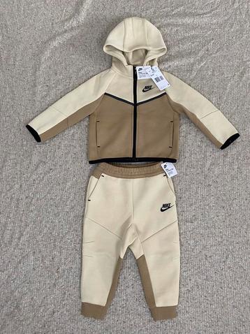 Nike Tech Pack Infant Baby Set Pakje, Size 24m 86-92cm, new beschikbaar voor biedingen