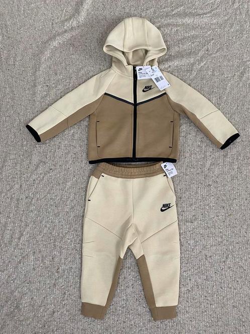 Nike Tech Pack Infant Baby Set Pakje, Size 24m 86-92cm, new, Kinderen en Baby's, Kinderkleding | Maat 92, Nieuw, Jongen of Meisje