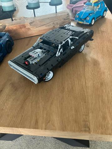 42111 LEGO Technic Dom's Dodge Charger beschikbaar voor biedingen