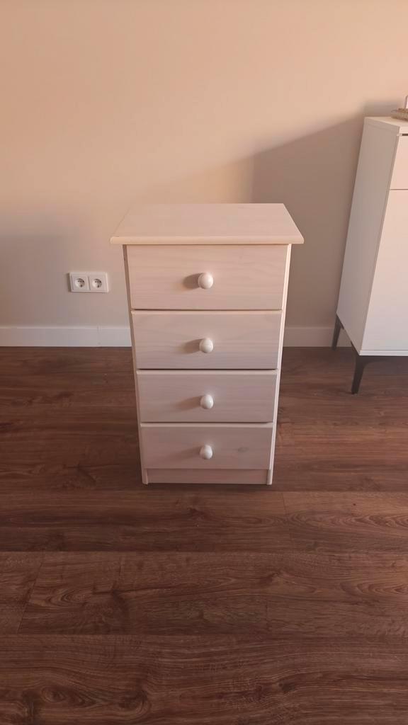 Witte houten ladekast met 4 laden, Huis en Inrichting, Kasten | Ladekasten, Gebruikt, Minder dan 100 cm, Minder dan 50 cm, 25 tot 50 cm