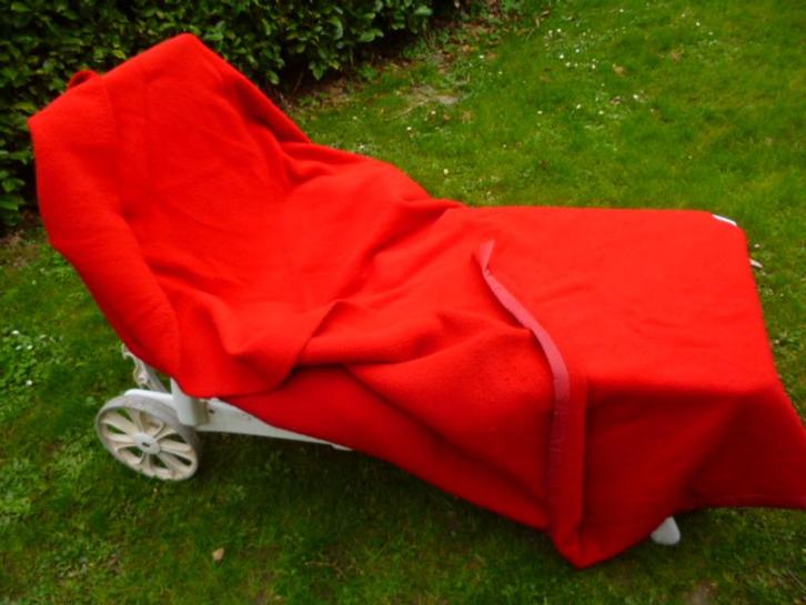 rode deken Didas Dralon 245 x 195 cm 2 pers, Huis en Inrichting, Woonaccessoires | Plaids en Woondekens, Gebruikt, Ophalen of Verzenden