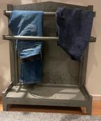 Mooi kledingrek sober nostalgisch uniek landelijk, Ophalen, Gebruikt