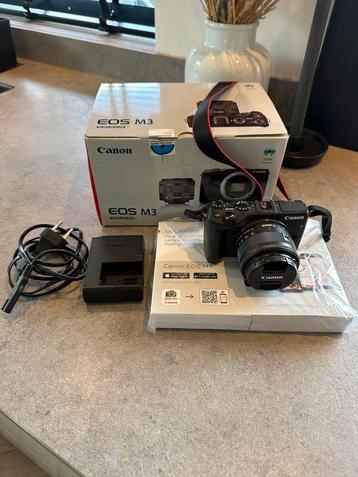 Canon M3 inclusief 15-45 lens beschikbaar voor biedingen