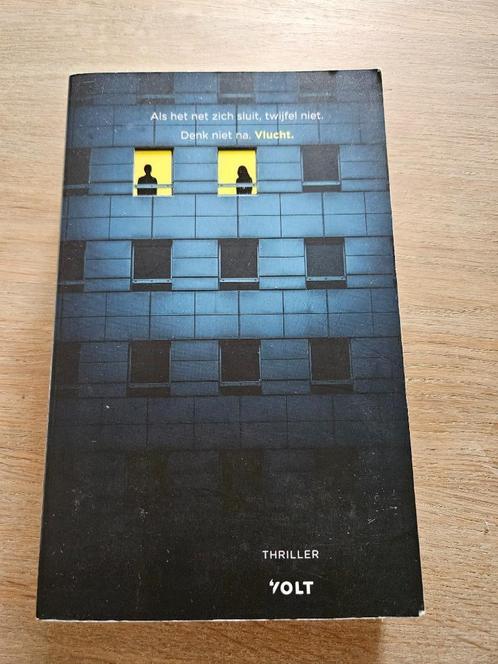 Jens Vern - De macht van K., Boeken, Thrillers, Gelezen, Ophalen of Verzenden