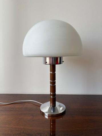 Vintage tafellamp opaalglas & chroom (Lidokov) beschikbaar voor biedingen