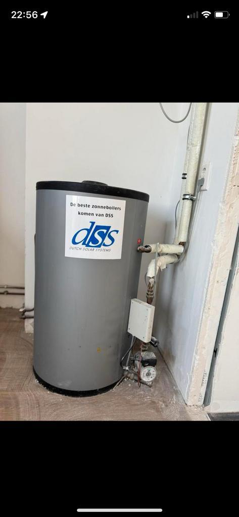 120 liter DSS Zonneboiler  met zonnepaneel, Doe-het-zelf en Verbouw, Geisers en Boilers, Gebruikt, Boiler, 100 liter of meer, Ouder dan 10 jaar