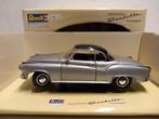 Borgward Isabella coupe zilver of creme Revell 1:18 KRD, Hobby en Vrije tijd, Modelauto's | 1:18, Ophalen of Verzenden, Zo goed als nieuw