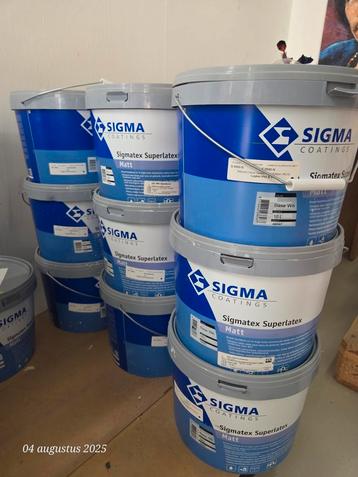 Te koop: 12 emmers Sigmatex Super Latex Mat – 10L per stuk
 beschikbaar voor biedingen