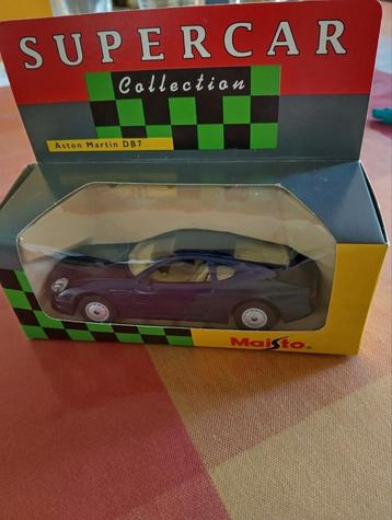 Aston Martin DB7 model schaal 1:40 beschikbaar voor biedingen