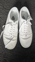 Witte Vans Old Skool - Maat 45, Kleding | Dames, Schoenen, Wit, Ophalen of Verzenden, Sneakers of Gympen, Gedragen