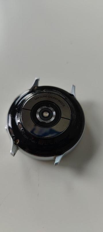 Samsung Galaxy Watch beschikbaar voor biedingen