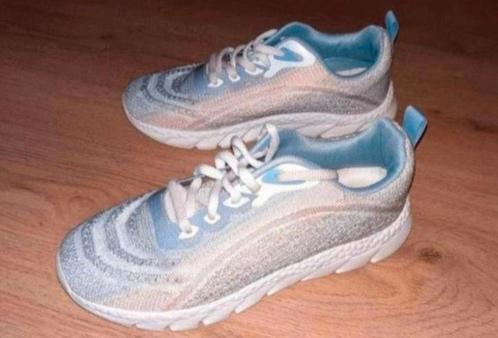 Sport/ Gymschoenen maat: 38. Koopje!!, Sport en Fitness, Loopsport en Atletiek, Zo goed als nieuw, Overige merken, Ophalen of Verzenden
