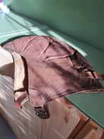 Leren vintage motor/brommer helm, Antiek en Kunst, Ophalen of Verzenden, Dames, Geen (niet leesbaar)