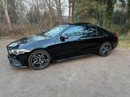 Mercedes-Benz CLA 200 163pk 7G-DCT 2020 Zwart, Auto's, Mercedes-Benz, CLA, Zwart, 4 cilinders, Leder en Stof