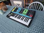 Moog Grandmother + flightcase, Muziek en Instrumenten, Synthesizers, Overige aantallen, Zo goed als nieuw, Met midi-aansluiting