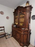 Antieke italiaanse buffetkast uit 2 delen, Huis en Inrichting, Kasten | Buffetkasten, Ophalen